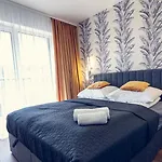 Z Dwoma Sypialniami Parking Cicha 12 Apartmán