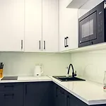 Apartmán Z Dwoma Sypialniami Parking Cicha 12